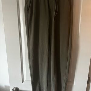 Lululemon Pull on ABC Warpstreme Army Green Pant